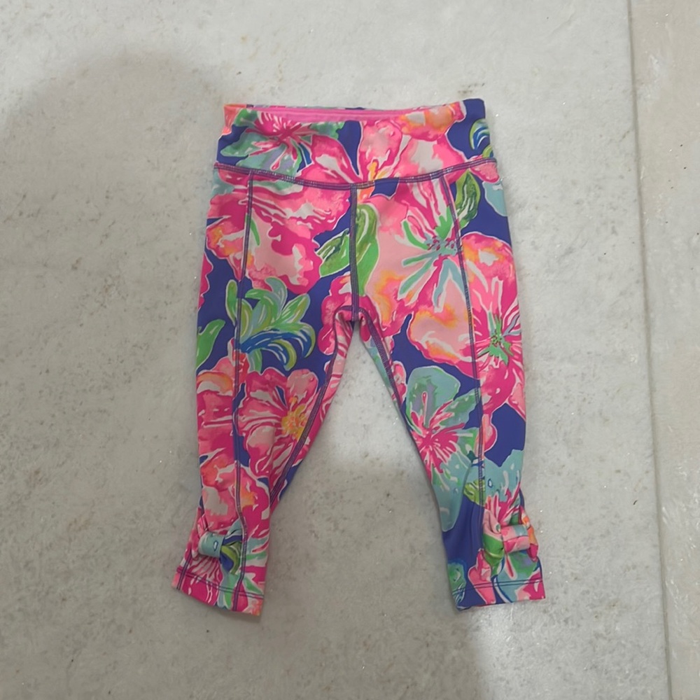 Beautiful print Lilly Pulitzer pants stretchy size 2 -3 years